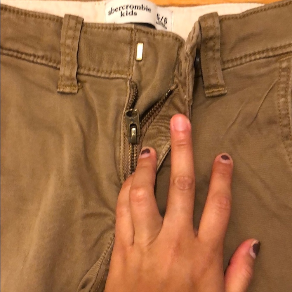 Shorts - Picture 3 of 3